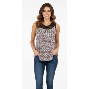 Reitmans Medium geometric tank top tshirt sleeveless lace neck detail blouse